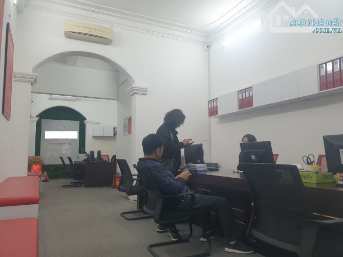 Bán Nhà Mặt Phố Cửa Nam Quận Hoàn Kiếm 120m5T 5m Vỉa Hè 1 SỔ 1 CHỦ 73 Tỷ Cửa Nam. - 3