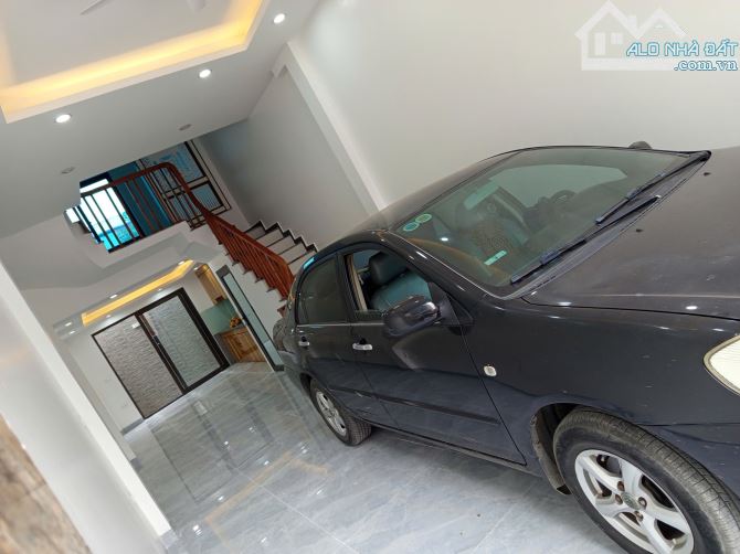 Đông Mỹ, Thanh Trì, DT: 51m, nhà 5 tầng, ô tô vào đất, giá: 5.5 tỷ gần trường C3 Đông Mỹ - 3