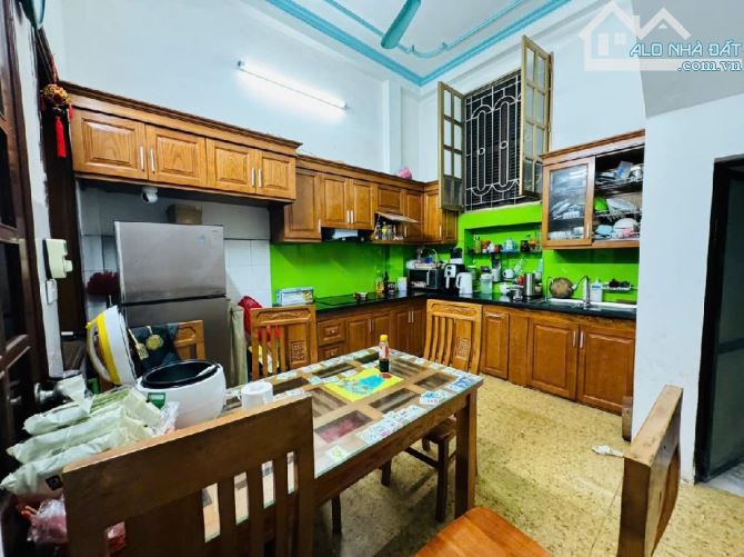 8Tỷ có nhà 4tầng, 40m trung tâm quận Hà Đông, phân lô, ô tô ngủ trong nhà, 30m ra phố. - 3