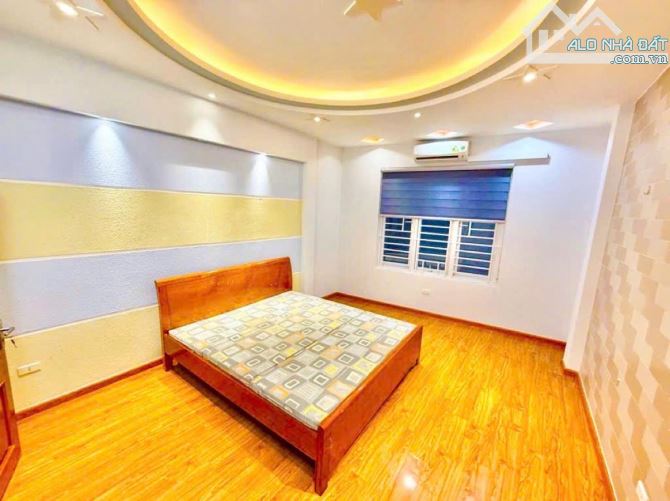 BÁN NHÀ SIÊU ĐẸP NGUYỄN KHANG CẦU GIẤY 8tỷ 35m 5T MT4m NGÕ NÔNG GẦN PHỐ - 3