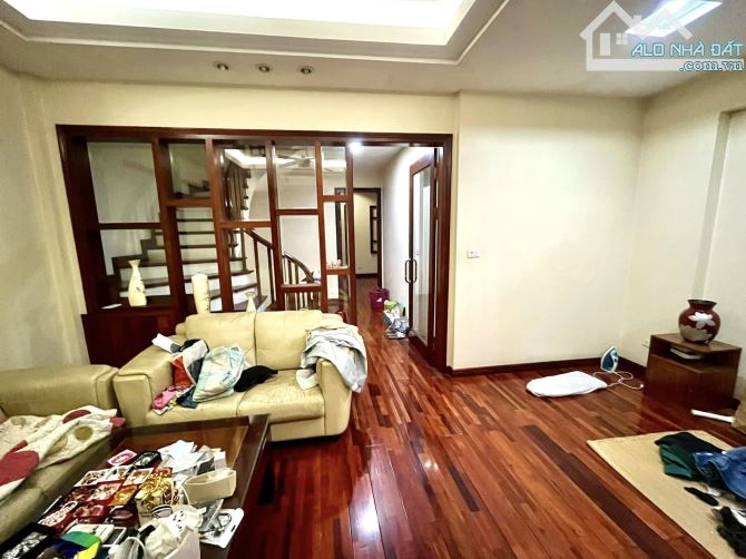 BÁN NHÀ VÕ THỊ SÁU, HAI BÀ TRƯNG, HIẾM, SÂN VƯỜN, ÔTÔ VÀO NHÀ, NHÀ ĐẸP,GẦN HỒ 90X4T-MT 6M. - 3