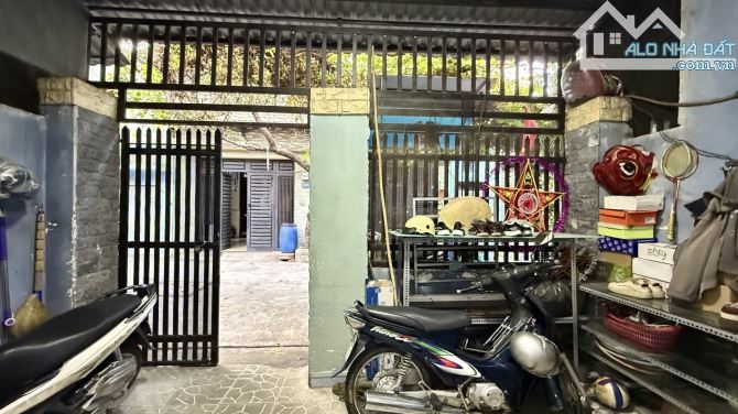✨ 61M2 (5M x 13M), 2 Tầng BTCT (2PN, 2WC, ban công & giếng trời), hẻm xe tải 5M - 5.25 Tỷ - 4