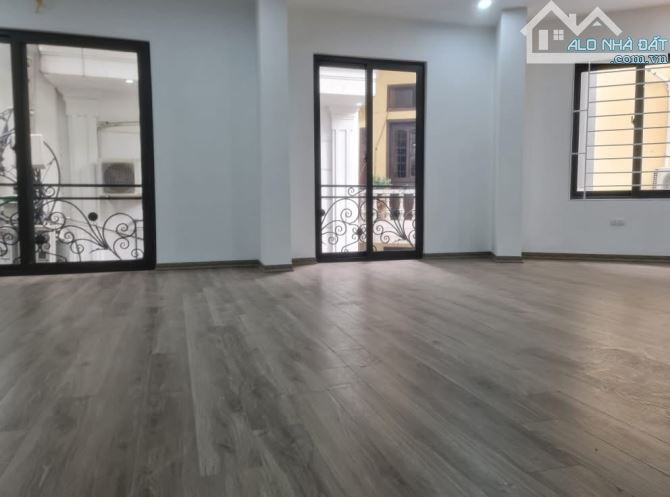 Bán nhà mặt ngõ phố Kim Ngưu, ngõ nông ,dt52m, mt8m, 5 tầng thang máy, giá 10.2 tỷ - 4