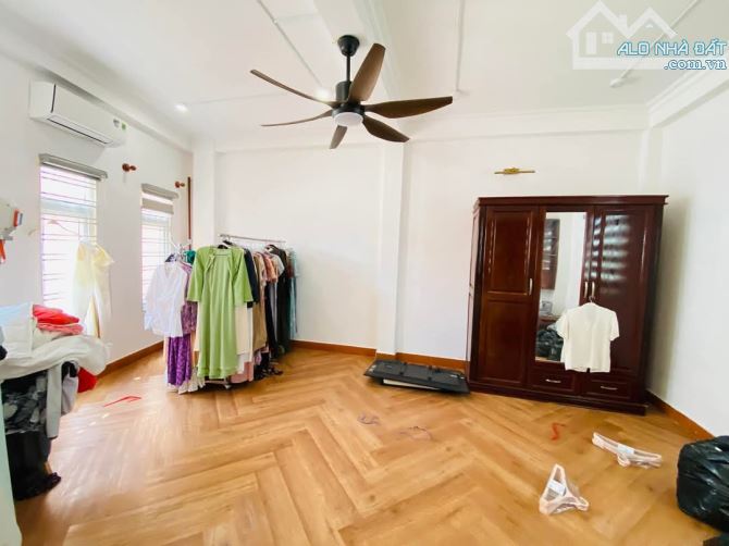 Bán nhà hẻm ô tô đường Trương Công Định phường 9 - 4