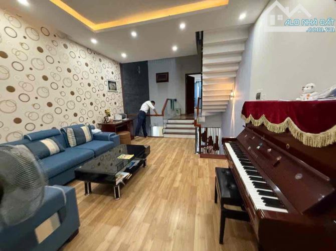 SIÊU PHẨM NHÀ 4 TẦNG HÀN THUYÊN - NHỈNH 10 TỶ - 4