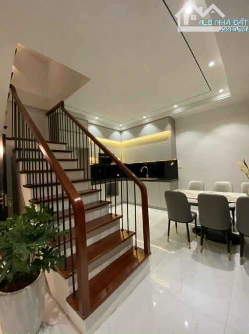 🔥 BÁN NHÀ CẦU GIẤY – NGÕ NÔNG – 30M RA Ô TÔ – NỘI THẤT CAO CẤP - 48M2 NHỈNH 9 TỶ🔥 - 4