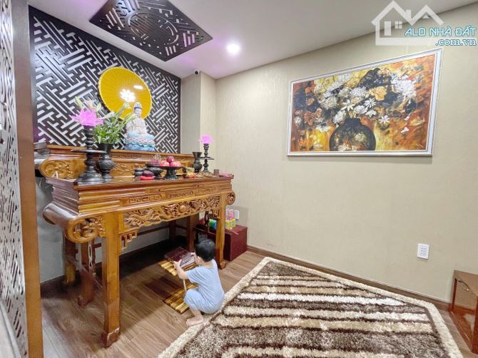 BÁN NHÀ PHỐ 4 LẦU ĐẸP CÓ THANG MÁY FULL NỘI THẤT KHU KIỀU ĐÀM Q7 - 4