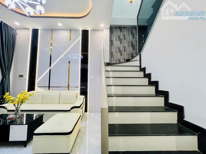 BÁN NHÀ FULL NỘI THẤT, GÓC 2 MẶT TIỀN HẺM 11 Đ.NGUYỄN VĂN LINH, KẾ ĐA KHOA TW - 5