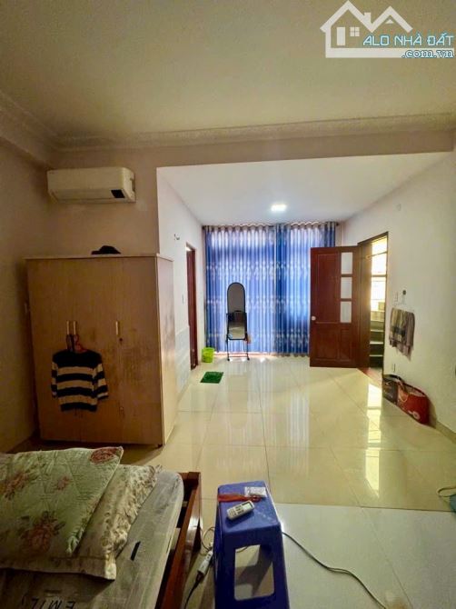 CHỦ GIẢM 4 TỶ - LÔ GÓC 2 MT - NGUYỄN THỊ THƠI - NGAY CHỢ GIÃN DÂN - 221M2 - 3 TẦNG - 5