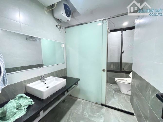 Bán Biệt Thự Gần Đường Chính Phạm Văn Đồng - 6