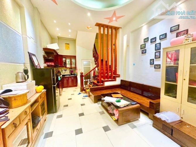 BÁN NHÀ SIÊU ĐẸP NGUYỄN KHANG CẦU GIẤY 8tỷ 35m 5T MT4m NGÕ NÔNG GẦN PHỐ - 6
