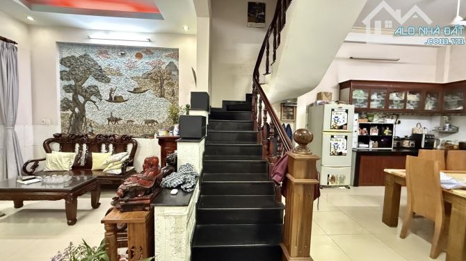 ✨ 61M2 (5M x 13M), 2 Tầng BTCT (2PN, 2WC, ban công & giếng trời), hẻm xe tải 5M - 5.25 Tỷ - 7