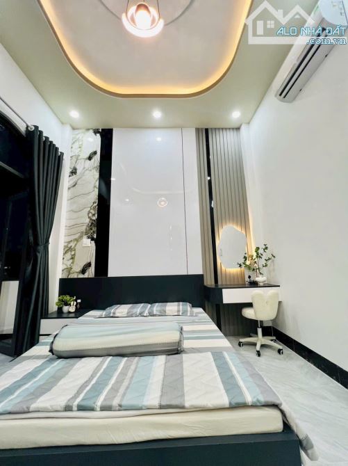BÁN NHÀ FULL NỘI THẤT, GÓC 2 MẶT TIỀN HẺM 11 Đ.NGUYỄN VĂN LINH, KẾ ĐA KHOA TW - 7