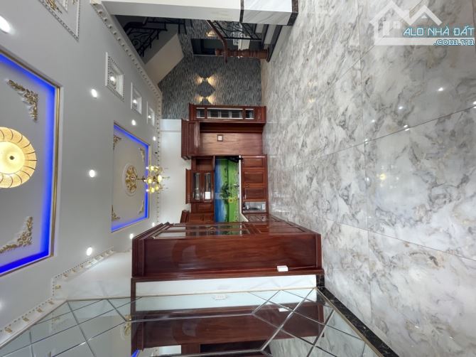 cần bán BIỆT THỰ LIỀN KỀ, 80 M2, 4 TẦNG, 4 PN, GARA OTO, Đông Hưng Thuận 10B Quận 12 - 7