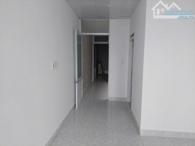 Mặt tiền Nguyễn Văn Luông Q6 ngay vòng xoay 50m2 cho thuê kinh doanh đỉnh, nhỉnh 7 tỷ TL - 7