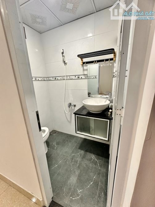 ✨ HẺM XE HƠI: 4x14M, 1 Trệt 1 Lầu (2PN, 2WC). Đi bộ ra Chợ và AEON Tân Phú chỉ 3