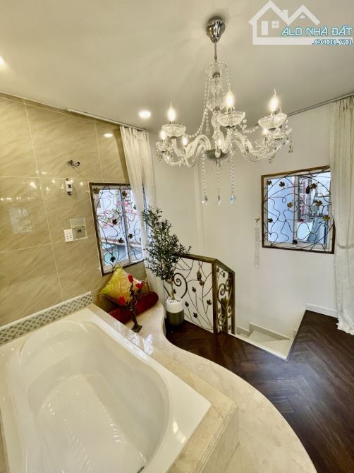 NHÀ 5 TẦNG QUẬN 3 - HẺM THÔNG, THIẾT KẾ CHÂU ÂU - 4PN, SỔ HỒNG RIÊNG - CHỈ 4.99 TỶ! - 7