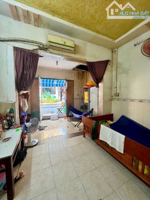 CHỦ GIẢM 4 TỶ - LÔ GÓC 2 MT - NGUYỄN THỊ THƠI - NGAY CHỢ GIÃN DÂN - 221M2 - 3 TẦNG - 8
