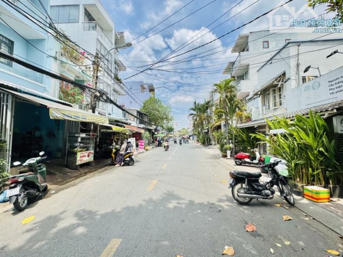 MẶT TIỀN ĐƯỜNG P4 QUẬN 8 - NGAY PARC MALL - 4,3X14M - 4 TẦNG - 8.8 TỶ
