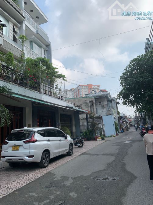 Nhà đẹp 4 tầng, ô tô ngủ trong nhà, Nguyễn Văn Khối, Gò Vấp