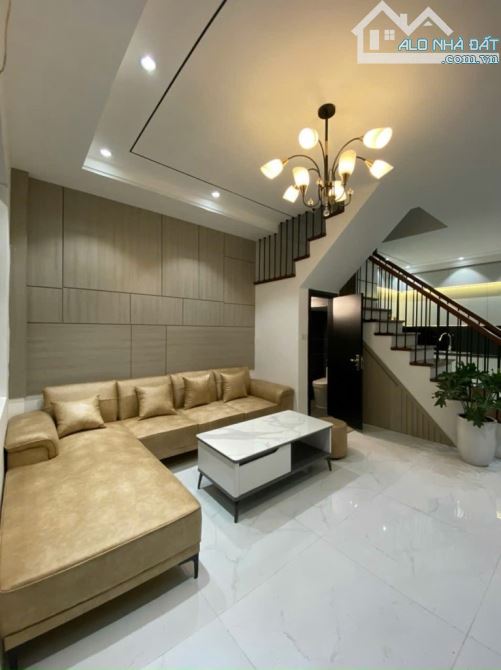 Nhà đẹp lung linh Xuân Phương 48m x 5T MT4,2 PL, Ô TÔ, ngõ thông KD 7,8 tỷ