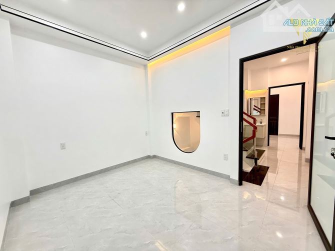 Bán căn nhà 3 tầng xây mới độc lập ngõ 78 Miếu Hai Xã