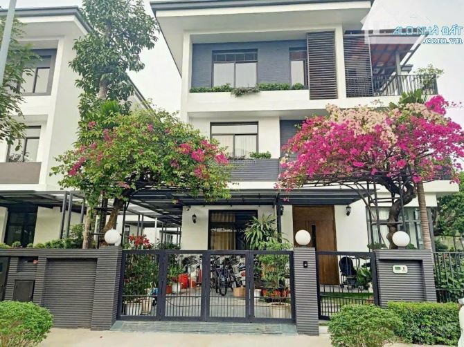 Bán nhà đẹp khu Compound có bảo vệ Quận Phú Nhuận, 7.1x16m, hầm 5 tầng thang máy, nội thất