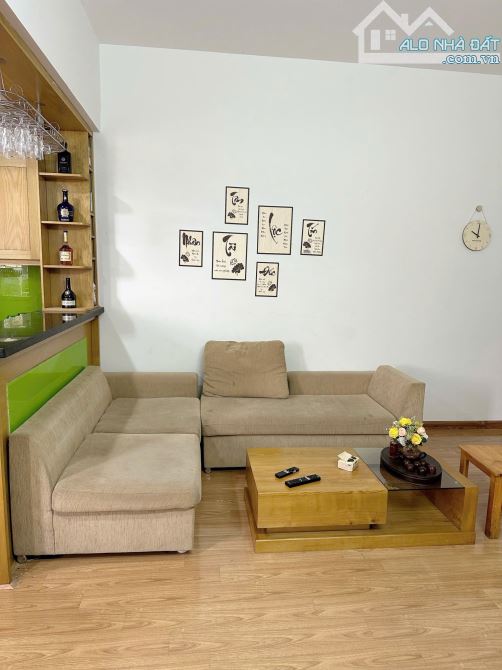 Cho thuê căn hộ chung cư CT3 Nam Cường 234 Hoàng Quốc Việt, 70m2 2 ngủ full đồ 11,5 triệu
