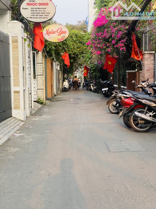 BÁN NHÀ 2 TẦNG NGUYỄN TRƯỜNG TỘ, GÓC 2 THOÁNG, DT 123m2 CHỈ 5,1 TỶ.