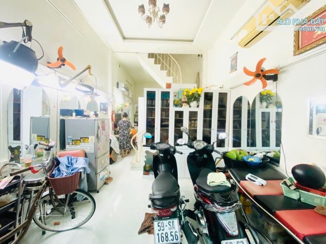 KHU VIP HOÀNG HOA THÁM - DT (3.8Mx11.5M) 2 TẦNG BTCT - HẺM RỘNG THÔNG THOÁNG - SỔ ĐẸP