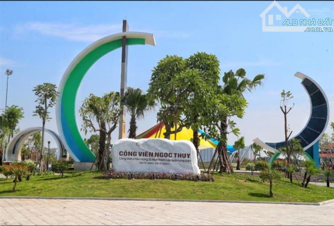 Bán 110m đất nền TĐC Ngọc Thụy, Long Biên, Hà Nội, Lô góc 2 mặt phố, view công viên 35 tỷ