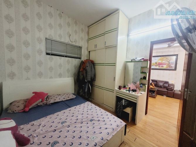 BÁN GẤP CHUNG CƯ KIM VĂN KIM LŨ , DT 74M2 , TẦNG 8 , MT 6M , GIÁ CHỈ HƠN 3 TỶ