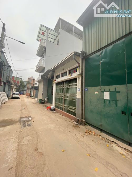 Bán 56m2 tại Song Phương, Hoài Đức, ô tô tránh dừng đỗ, kinh doanh, hơn 5,x Tỷ