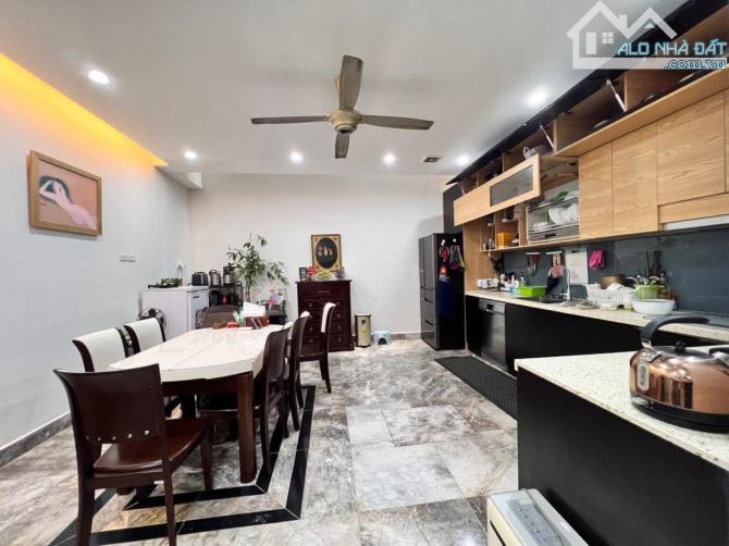 CỰC HIẾM!! BÁN NHÀ HUỲNH THÚC KHÁNG 50M2 -4 TẦNG - MẶT TIỀN 4M  25.3 TỶ PHÂN LÔ Ô TÔ TRÁNH