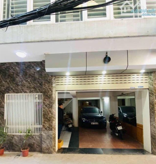 Phân lô ô tô tránh, gara 7 chỗ phố Trần Quang Diệu, Đống Đa, 60m2, 5T, chỉ 23.8 tỷ