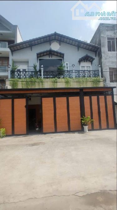 HIẾM-NHÀ MT KHỦNG NGANG 10M-90m2-3TẦNG-ĐƯỜNG ÔTÔ TRÁNH-ĐỐI DIỆN BẾN XE QUẬN 8-NHỈNH 7tỷ