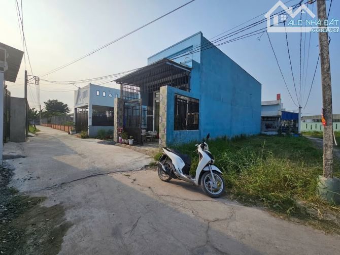 BÁN LÔ ĐẤT 100M2-GIÁ 1 TỶ - BÌNH TIỀN 1 - ĐỨC HÒA HẠ - LONG AN