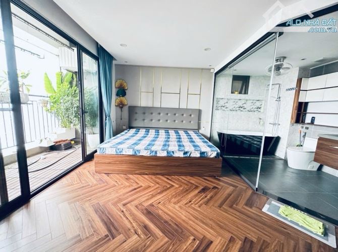 Bán căn hộ UDIC WESTLAKE, dt168m, Lô góc, View Hồ Tây, Sang Trọng, Cao Cấp. 13 Tỷ.