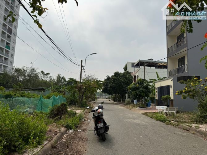 Cần bán lô đất nhà phố A7 - 17 KDC Cotec Phú Xuân, Nhà Bè,5x26m, 4.5ty