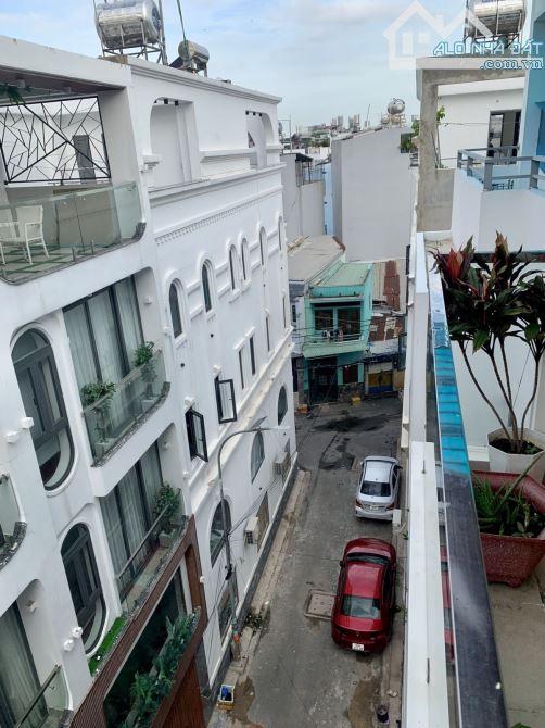 Nhà phố Bình Thạnh có thang máy đường Lê Quang Định - 4x15m, Nhà 4 tầng full nội thất