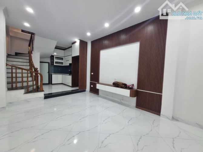 Ngọc Hồi 5 Tầng, Giá 5.8 Tỷ – Nhà Mới, Thiết Kế Hiện Đại, 2 Mặt Thoáng, Sẵn Sàng Vào Ở