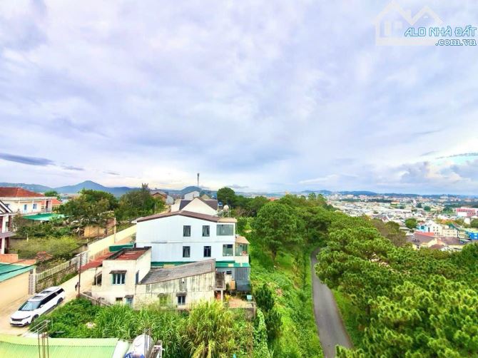 127M2 FULL XD VIEW ĐẸP VĨNH VIỄN - ĐƯỜNG NHỰA 5 MET - VỊ THẾ ĐỒI CAO , GẦN TRUNG TÂM