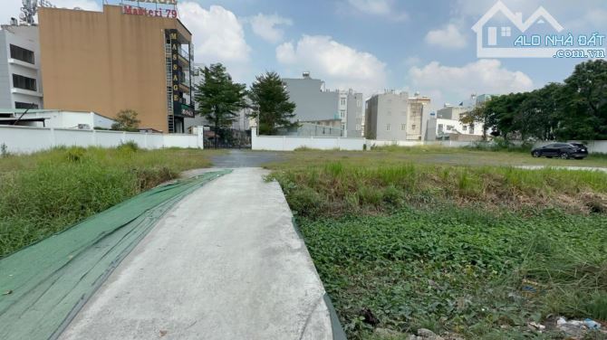 Nán đất 620m2 Thổ cư ngay Global City Quận 9 - 1