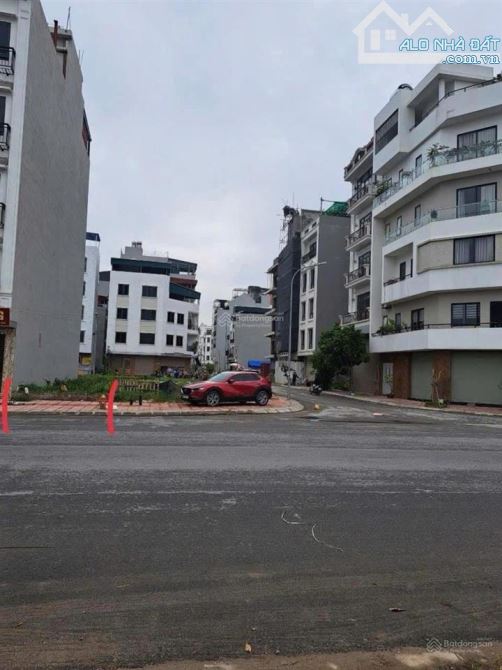 Bán 110m đất nền TĐC Ngọc Thụy, Long Biên, Hà Nội, Lô góc 2 mặt phố, view công viên 35 tỷ - 1