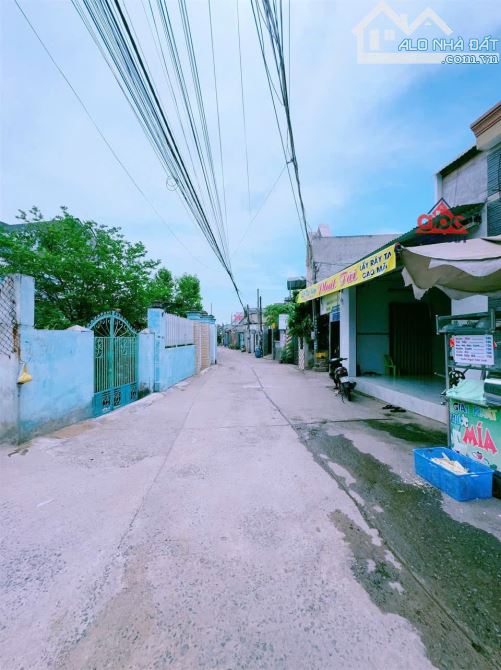 Bán   Nhà liền kề 1 trệt 2 lầu P.Hoá An Giá : 2tỷ550 - 1
