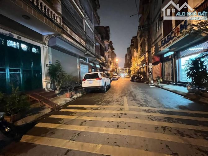Bán nhà mặt phố Hà Đông ,an cư lý tưởng - 1