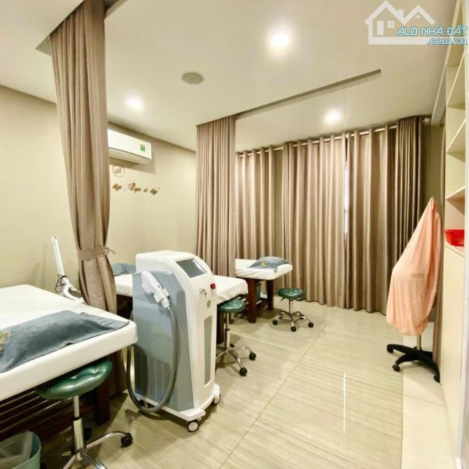 MT KINH DOANH VIP PHÚ NHUẬN, HUỲNH VĂN BÁNH, 4.6 x 22 NỞ HẬU, 5 TẦNG, THANG MÁY, 41 TỶ TL - 1