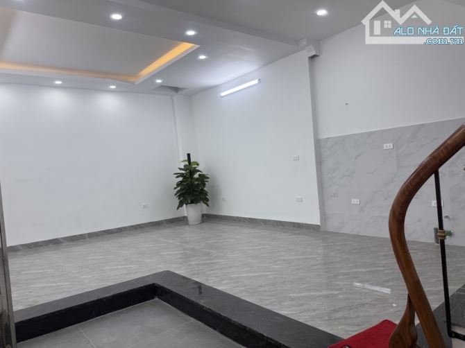 Bán nhà Đội Cấn, DT 43m2 x 5T, MT 4m, vị trí đắc địa, gần oto, nhà đẹp long lanh, 10 tỷ 4 - 1