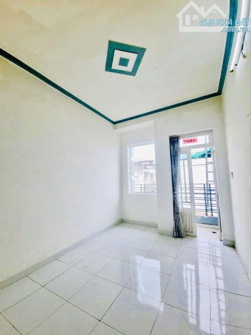 Bán nhà Q8. 40m2. Ngay chợ vạn nguyên. SHR. Hoàn công đủ. Nhỉnh 3tỷ - 1