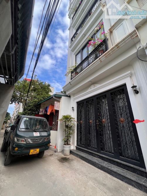 Bán nhà 5 tầng Ngô Gia Tự - Long Biên. Ô tô đỗ cửa, thang máy, ful.l nội thất. Giá 10,4 tỷ - 1